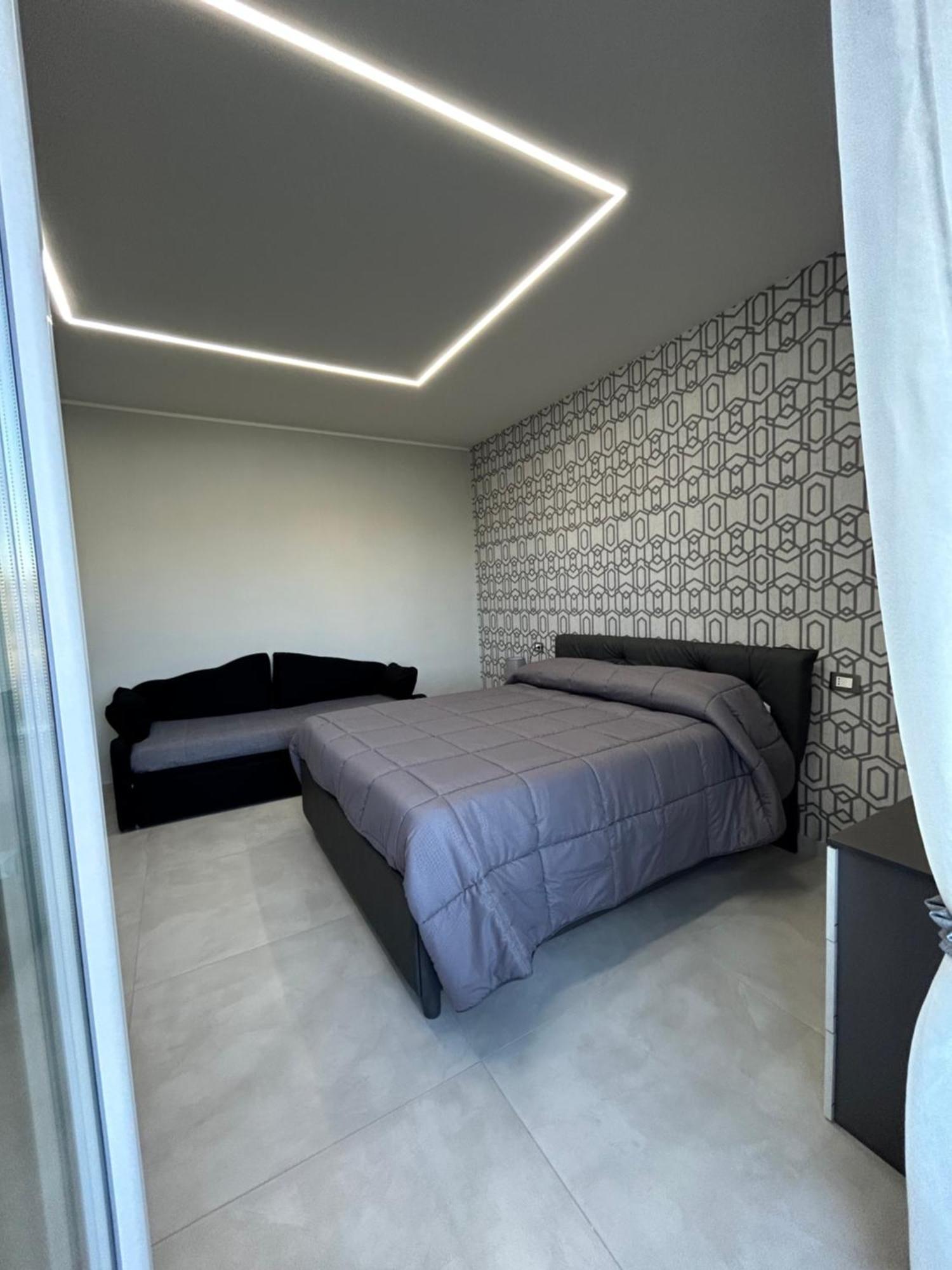 Skycity 2 B&B Napels Buitenkant foto