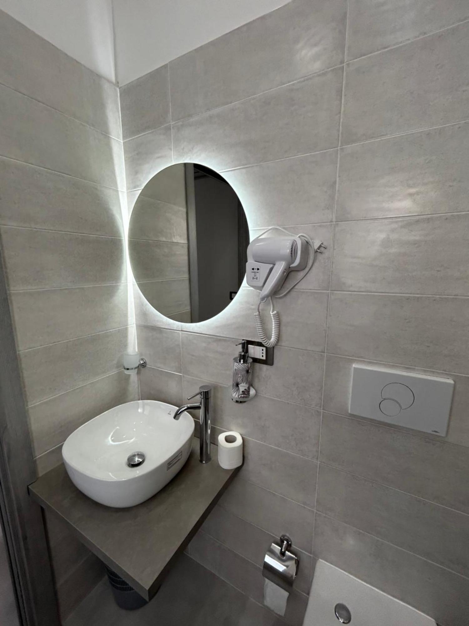 Skycity 2 B&B Napels Buitenkant foto